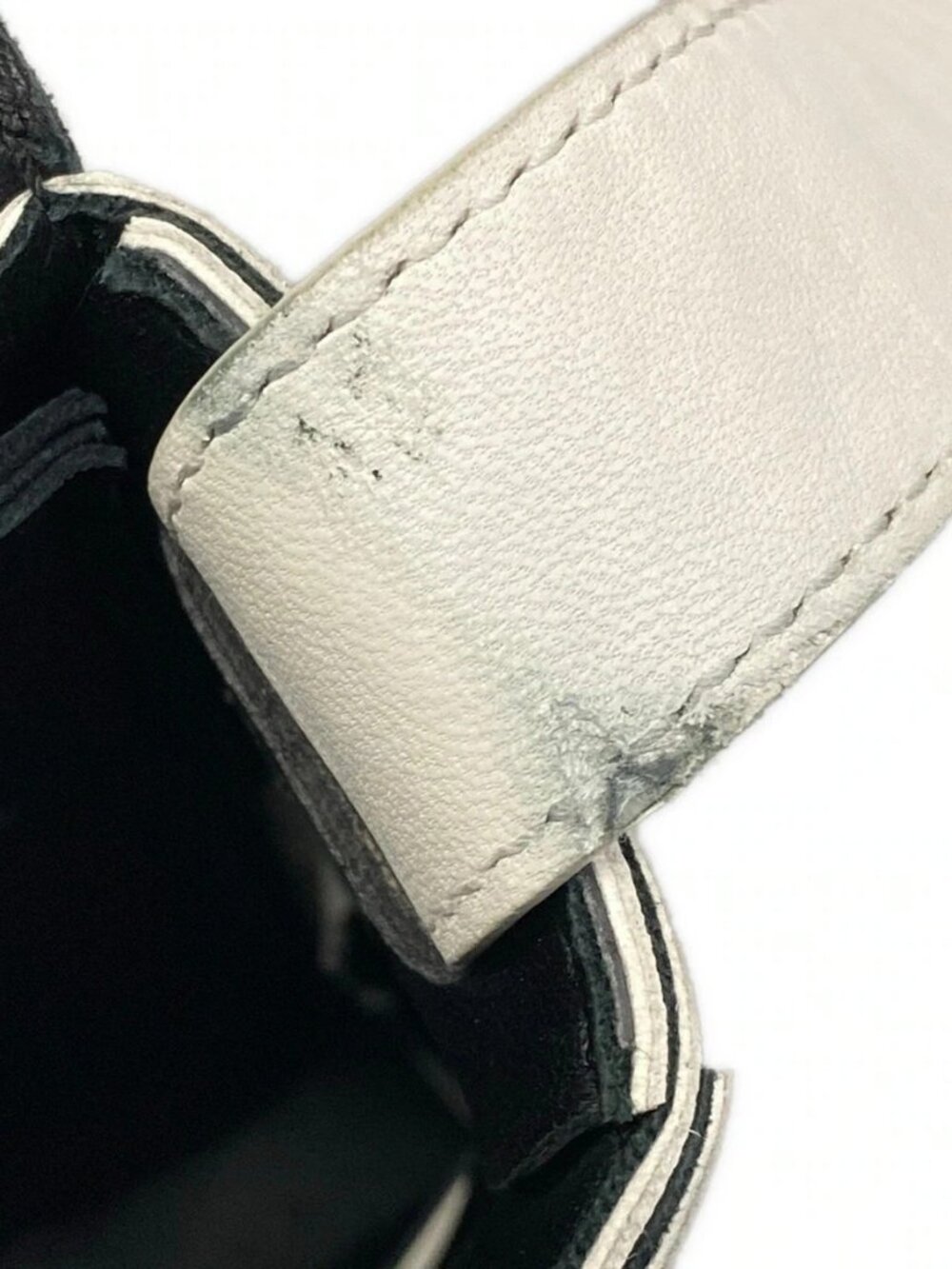 BOTTEGA VENETA Cassette White Leather Shoulder Bag - Picture 10 of 14